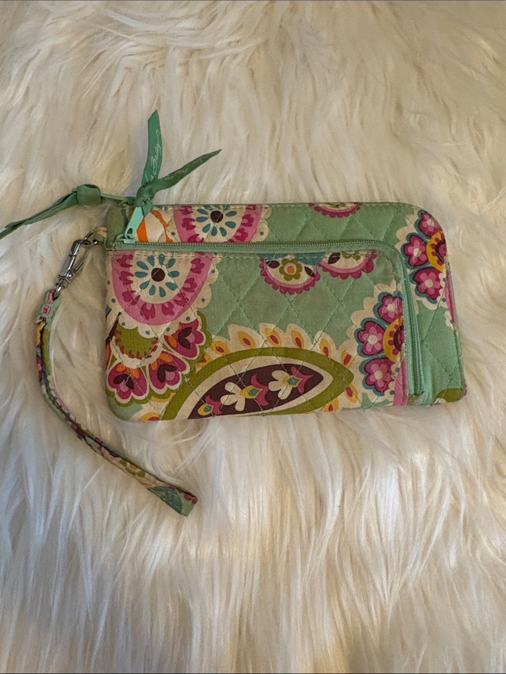 Vera Bradley Mint Floral Quilted Wristlet Clutch